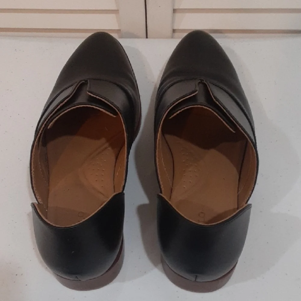 Women's Black Leather Slip-On Shoes - Picture 2 of 6